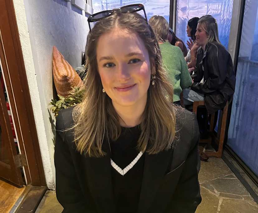 Sarah Munsie (27), $400, 