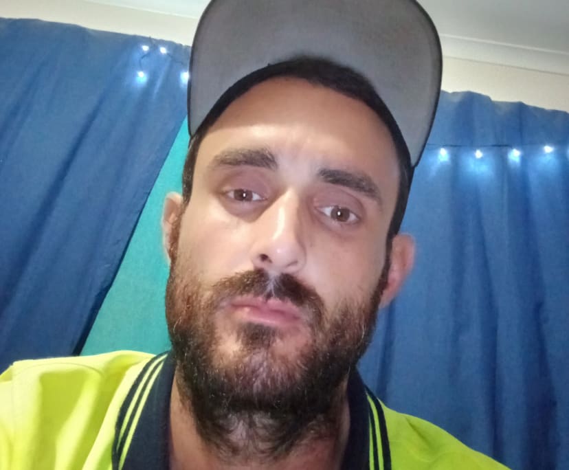 Daniel (31), $250, Smoker, No pets, and No children