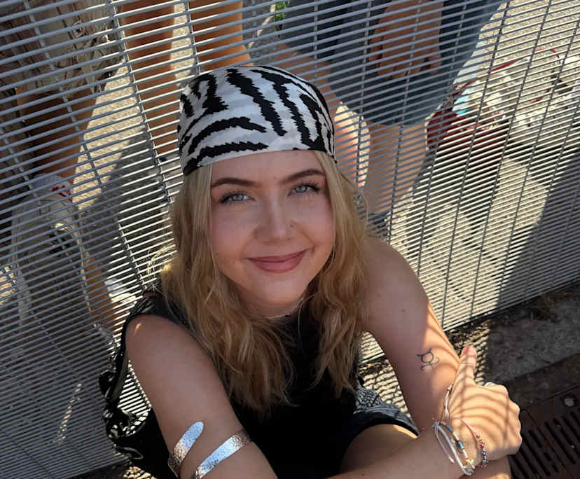 Millie (20), $400, Non-smoker, No pets, and No children