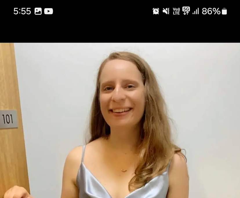 Jessica (26), $500, Non-smoker, Have pets, and No children