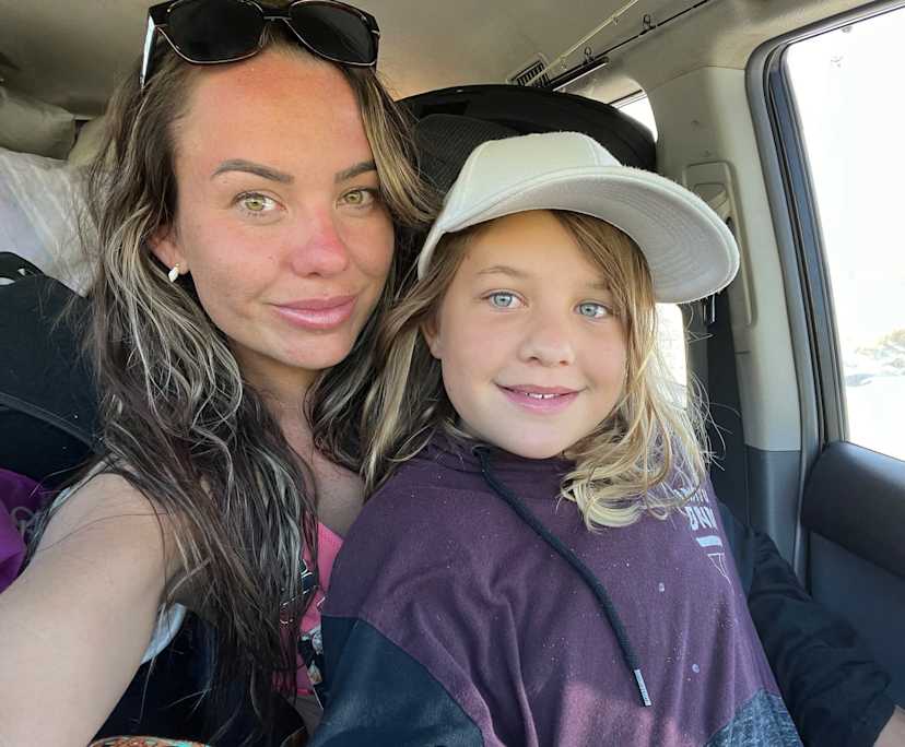 Megan (34), $350, Non-smoker, Have children, and No pets