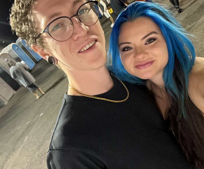 Brandon (30) and Cruz (24), $400, 