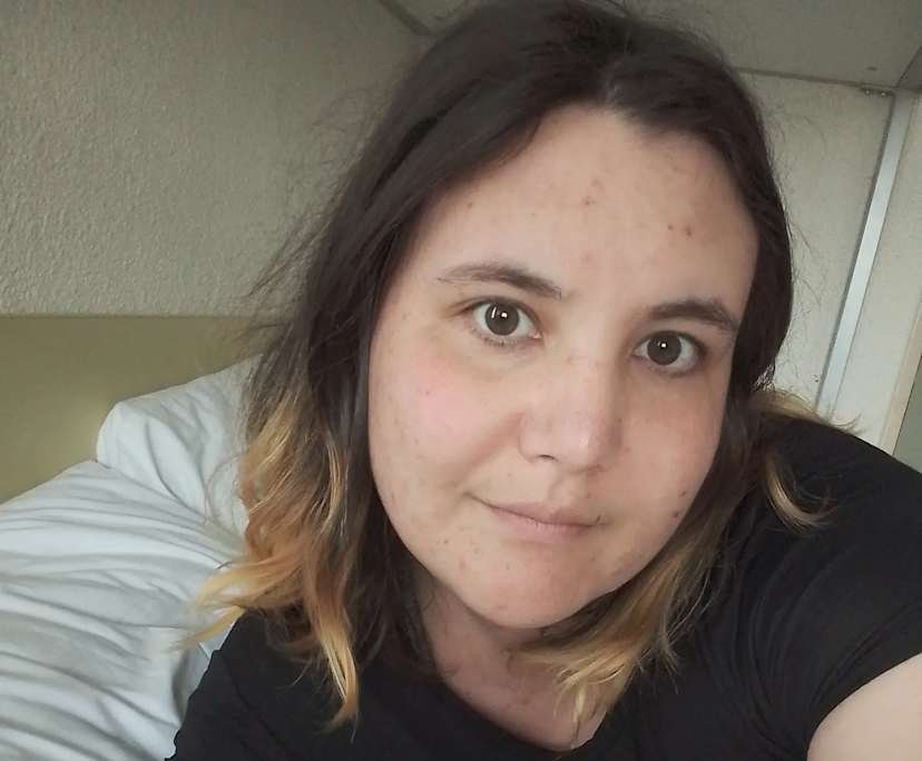 Lil (31), $300, LGBTQIA+, Non-smoker, Have pets, and Have children