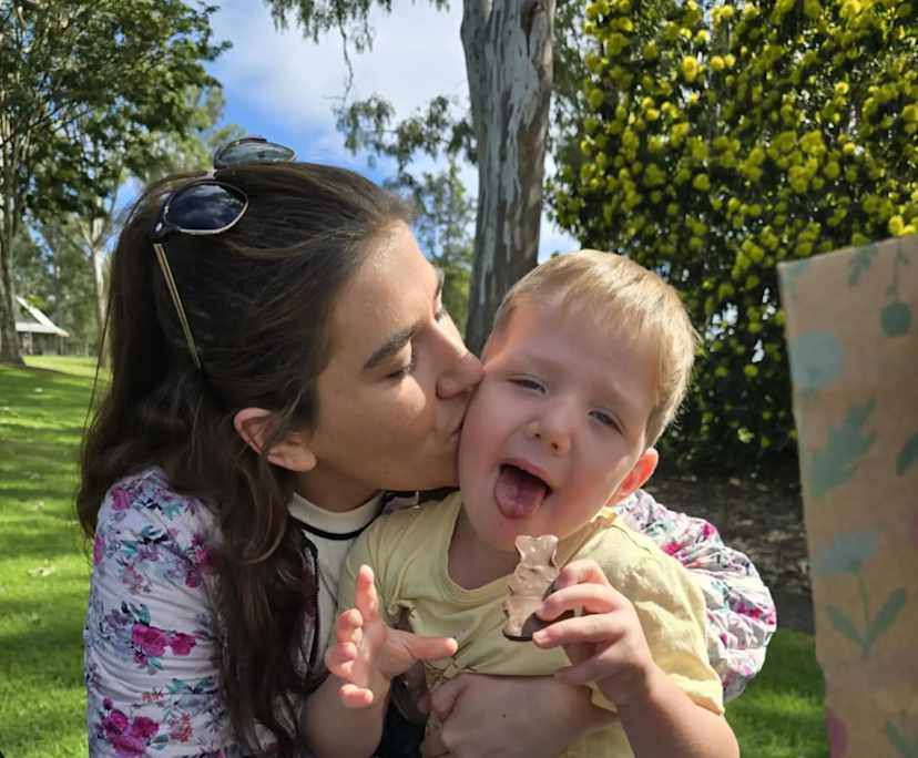 Tanyasha (23), $200, Have children, Smoker, and No pets