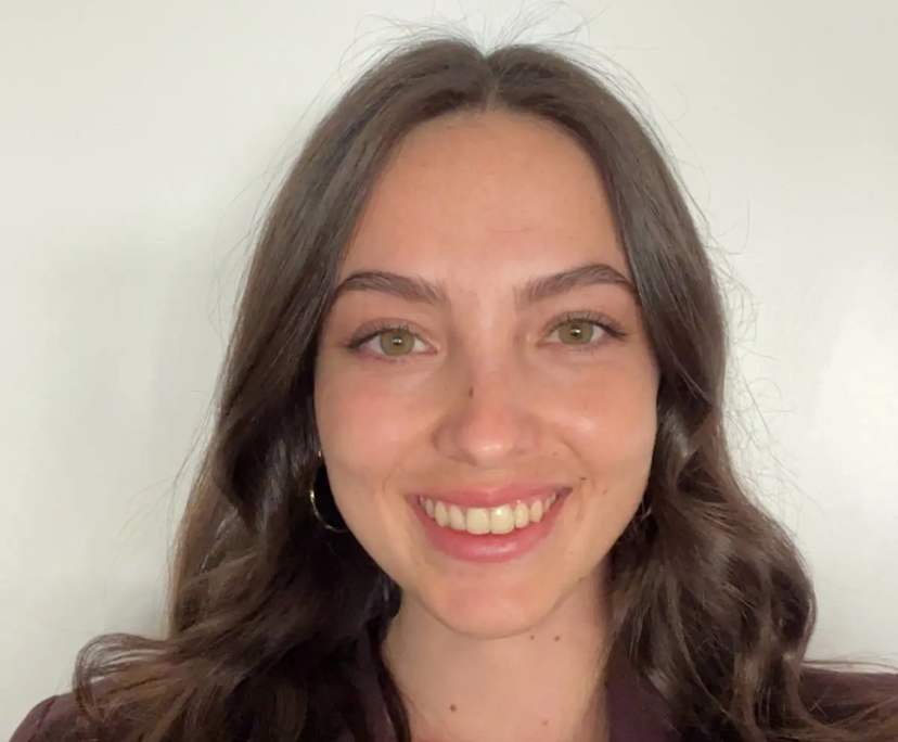 Leane (25), $400, Non-smoker, No pets, and No children