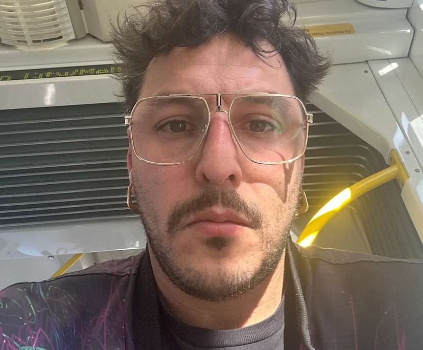 Alessandro (35), $500, LGBTQIA+, Have pets, Smoker, and No children