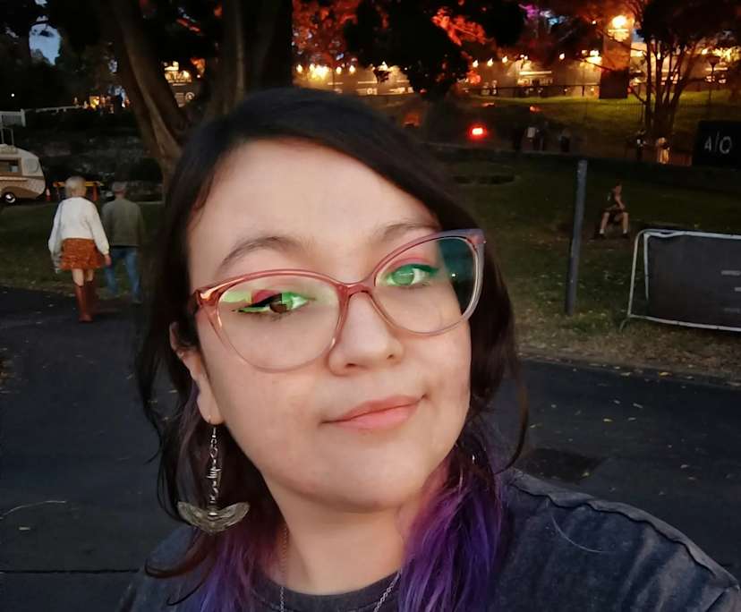 Janis (31), $320, LGBTQIA+, Non-smoker, No pets, and No children