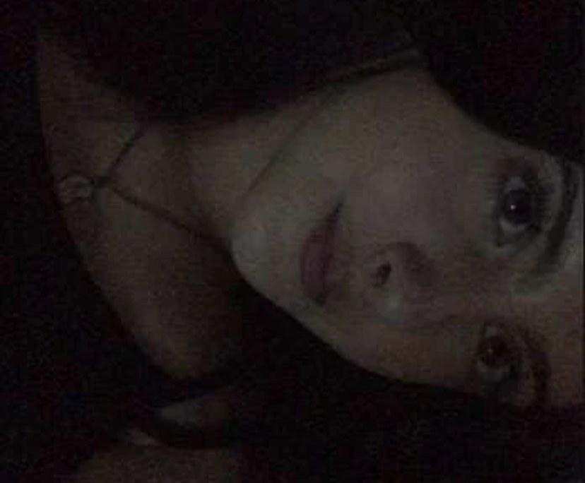 Porscha (18), $500, Non-smoker, Have children, and No pets