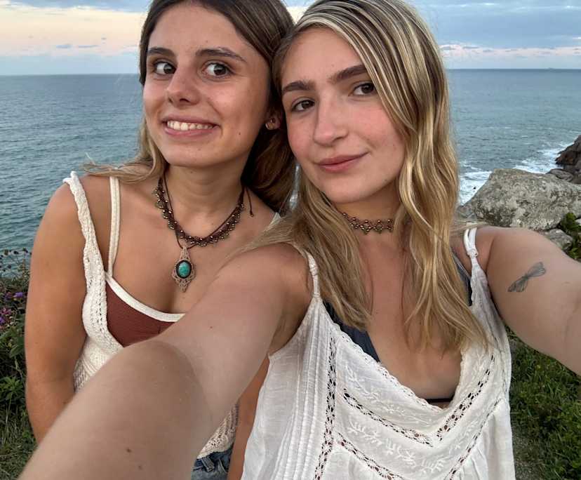 Victoria & Catalina