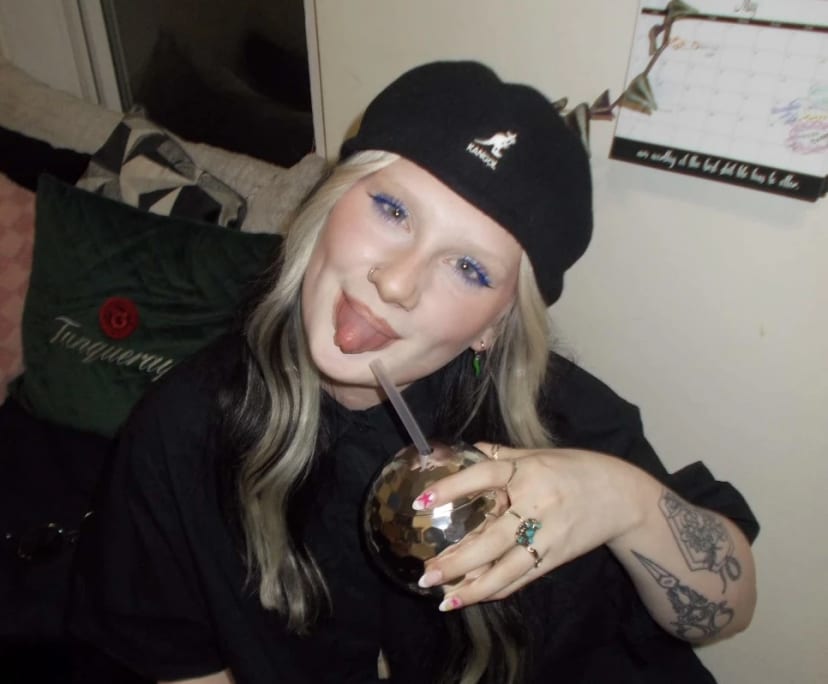 Emily (22), $600, Non-smoker, No pets, and No children
