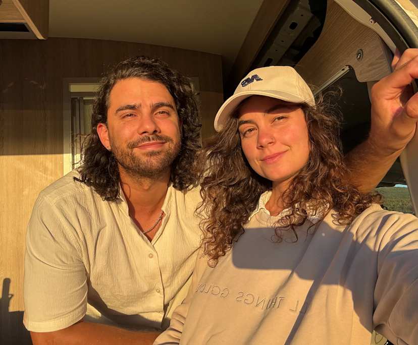 Emilia B (30) and Vincenzo (35), $900, 