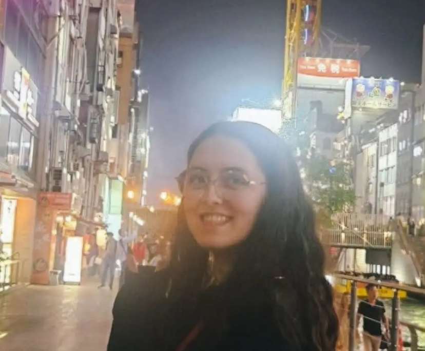 Bethany (25), $400, Non-smoker, No pets, and No children