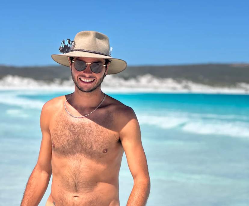 Maxime (28), $350, Non-smoker, No pets, and No children