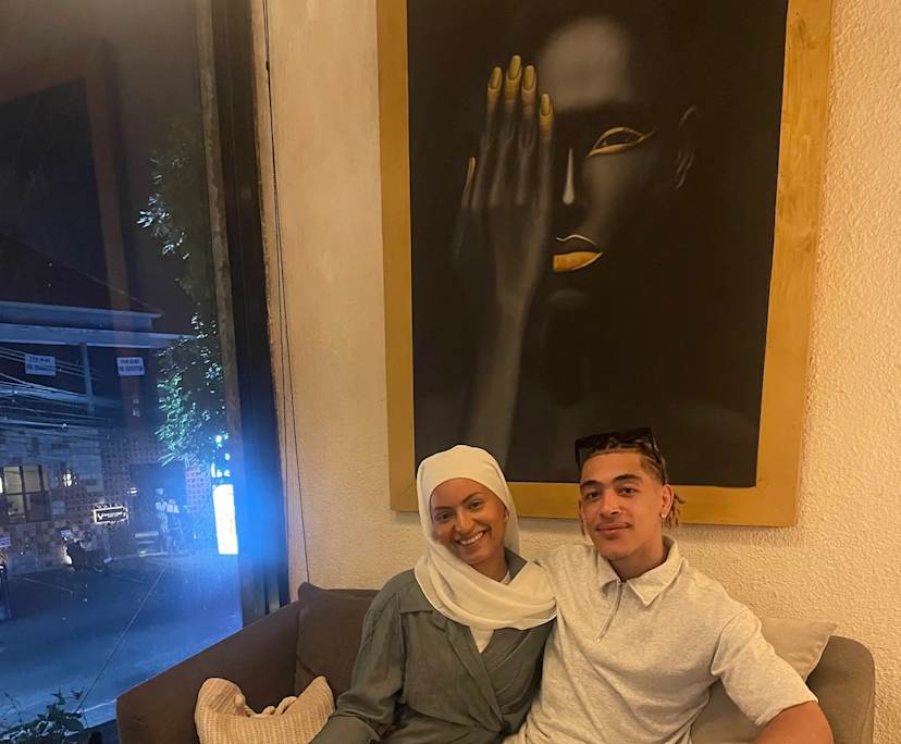 Kenza (23) and Lucas (24), $400, Non-smoker, Have pets, and No children