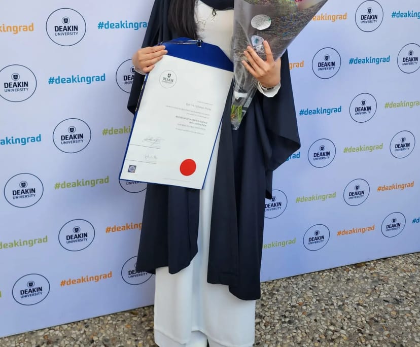 Serena (27), $400, Non-smoker, No pets, and No children