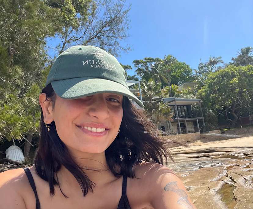 Juls (28), $500, Non-smoker, Have pets, and No children