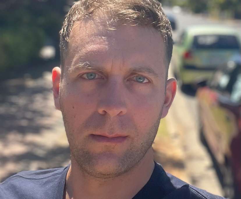 Heinrich (32), $300, Non-smoker, No pets, and No children