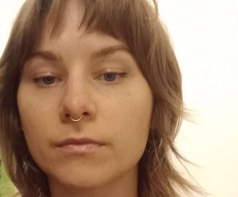 Britt (31), $300, LGBTQIA+, Non-smoker, No pets, and No children