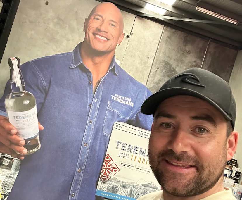 Kenny (35), $400, Non-smoker, No pets, and No children