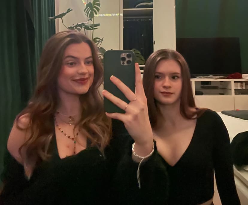Emilia & Jasmin