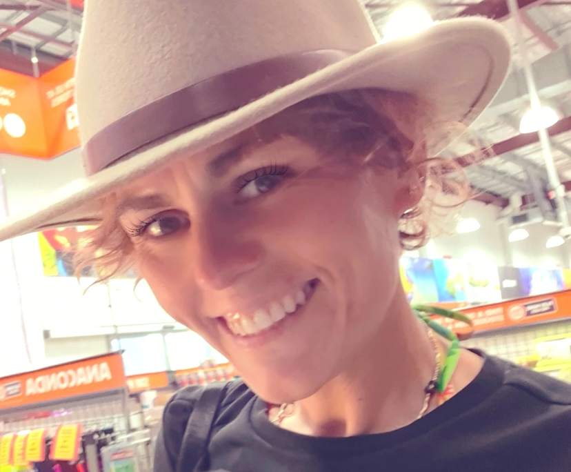 Sharrie Penning (34), $220, Non-smoker, Have pets, and Have children