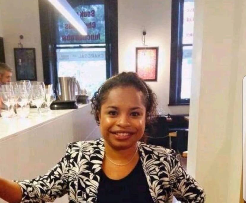 Glenda (43), $200, No pets, Non-smoker, and No children