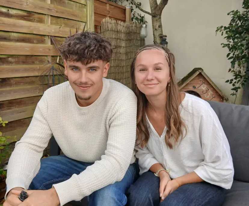 Léane (21) and Louis (21), $650, 