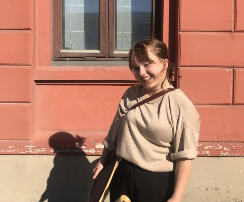 Idun Katrine (22), $200, Non-smoker, No pets, and No children