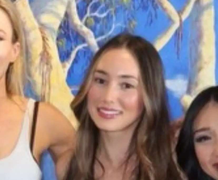 Maddy (36), $450, Non-smoker, No pets, and No children