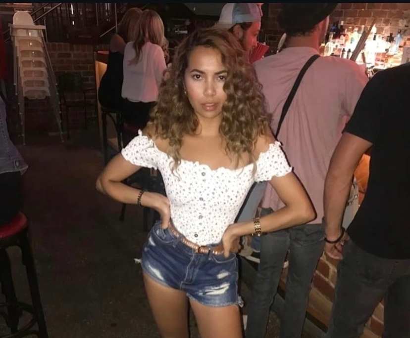 Tatiana (34), $400, No pets, Non-smoker, and No children