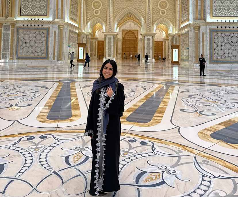 Maria (33), $1,000, Non-smoker, No pets, and No children