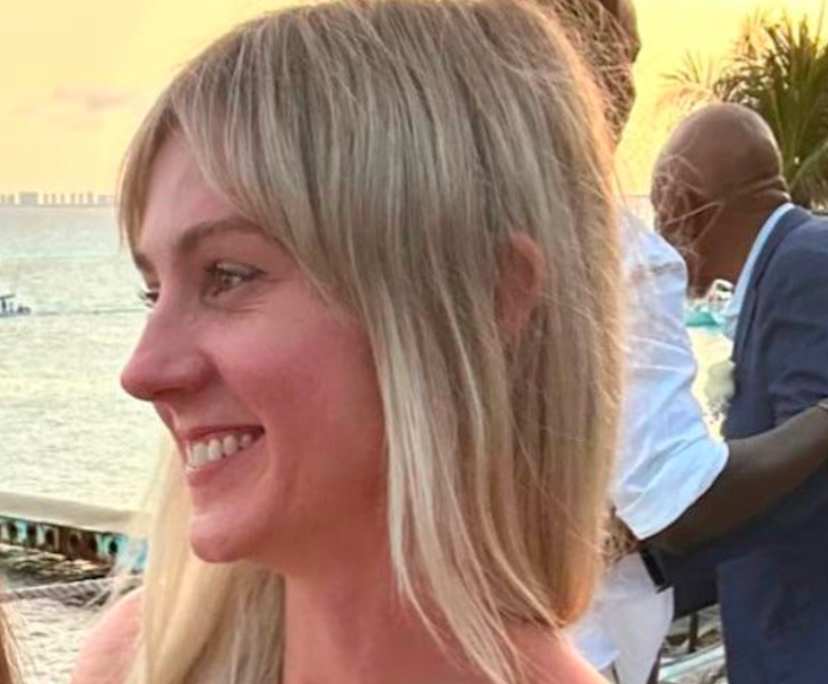 Stacey (38), $450, Non-smoker, No pets, and No children