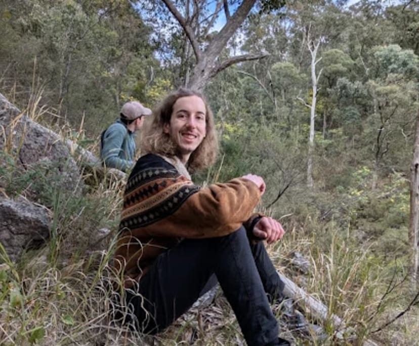 Petra (23), Leah (23), Cecilia (27) and June (19), $750, LGBTQIA+, Have pets, Smoker, and No children