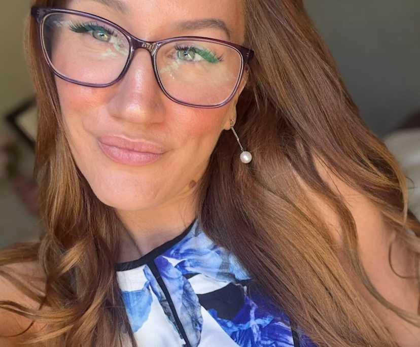 Britta (31), $300, Non-smoker, No pets, and No children