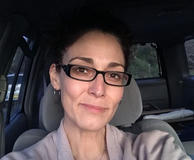 Carol (47), $350, Non-smoker, No pets, and No children