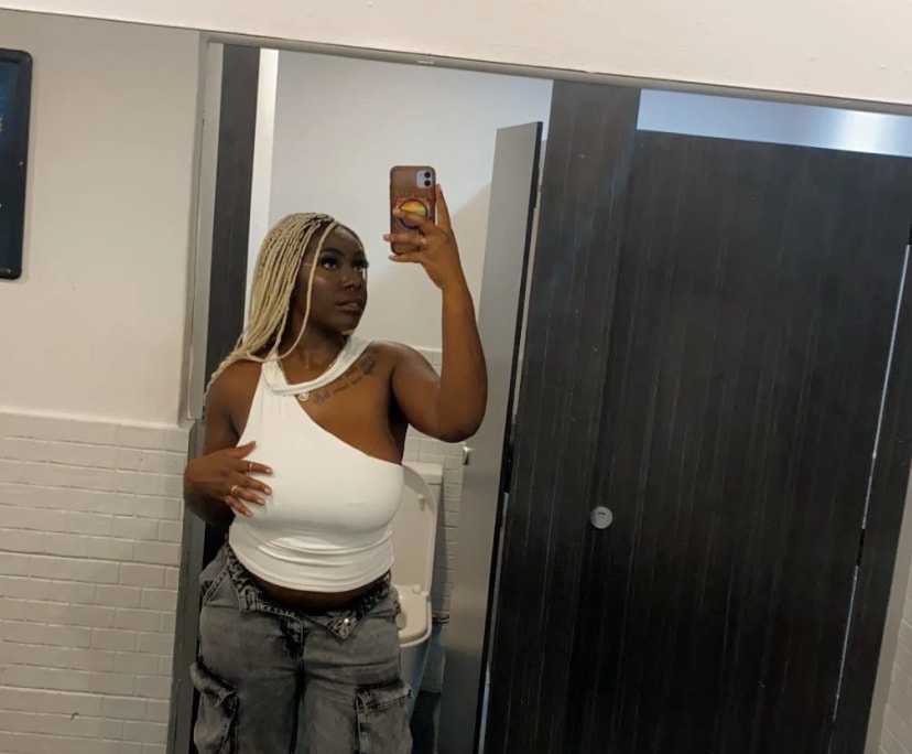Chariety (25), $250, LGBTQIA+, Smoker, No pets, and No children