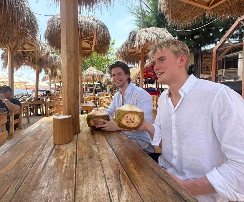 Rasmus (20) and Malkolm (21), $500, 