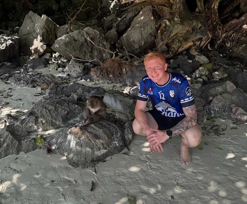 Dylan (24), $500, Non-smoker, No pets, and No children