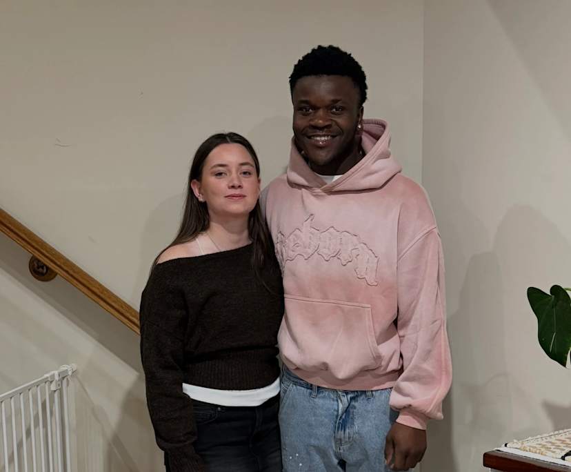 Olivia (20) and Merci (22), $300, Non-smoker, Have pets, and No children