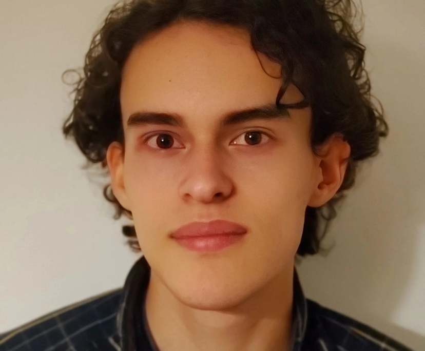 Bryce (22), $300, Non-smoker, No pets, and No children