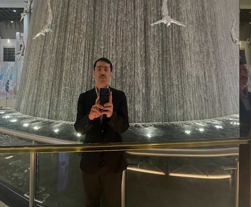 Hossein (51), $350, Non-smoker, No pets, and No children