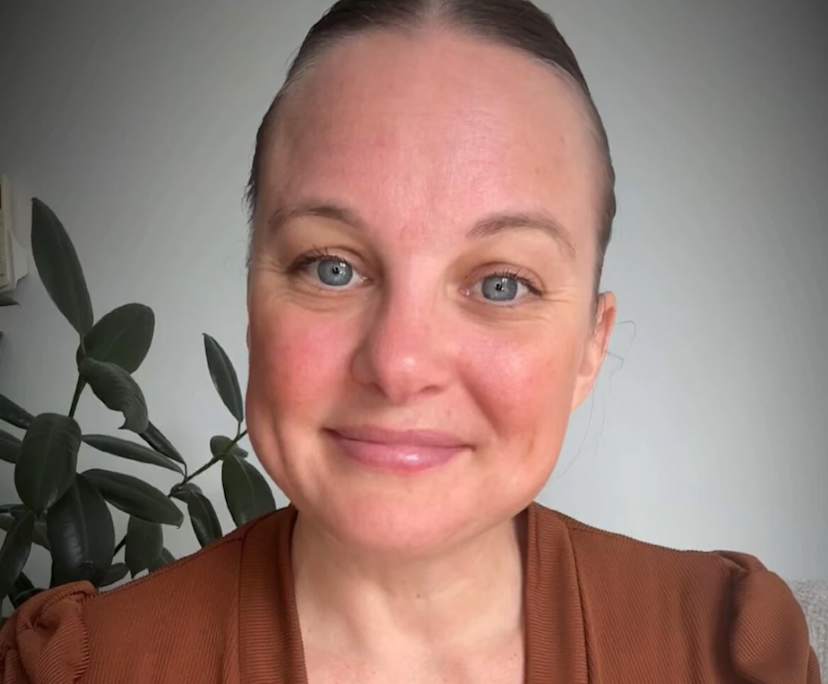 Leanne Grothe (43), $350, Non-smoker, Have pets, and No children
