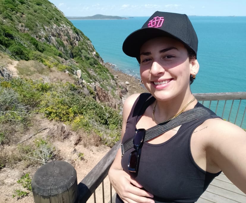 Nikki (24), $350, No pets, Non-smoker, and No children