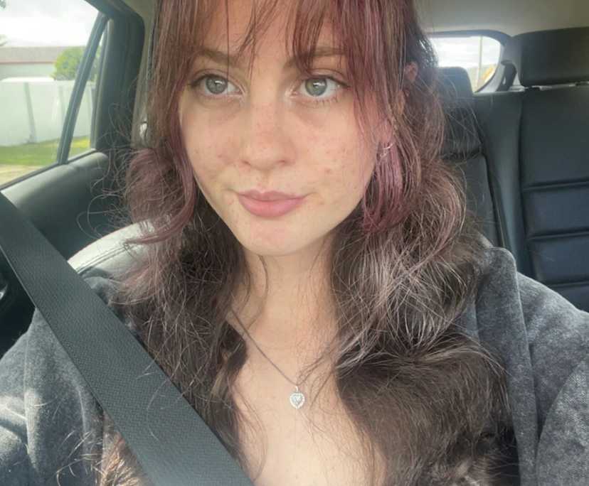 Saffronne (20), $600, LGBTQIA+, Non-smoker, Have pets, and No children