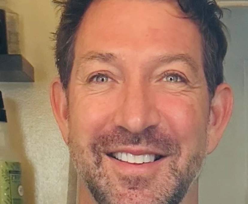David (44), $300, Non-smoker, No pets, and No children
