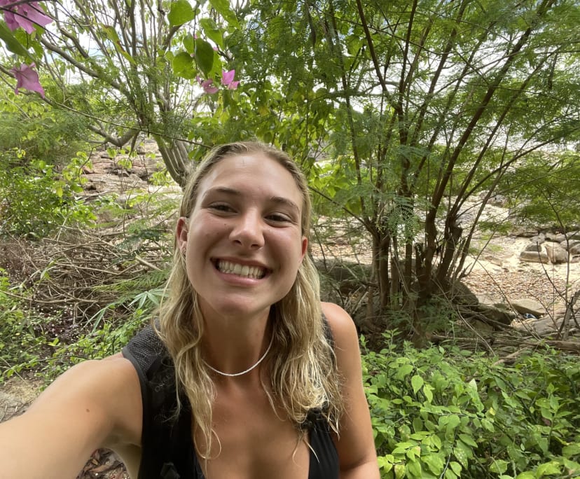 Annabelle (21), $180, Non-smoker, No pets, and No children