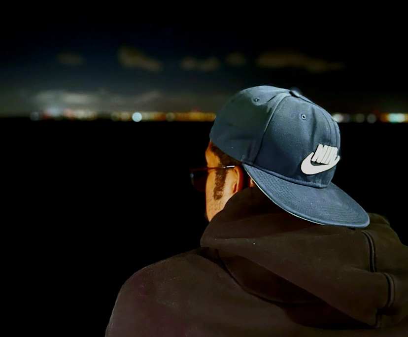 Nabeel (27), $400, Non-smoker, No pets, and No children