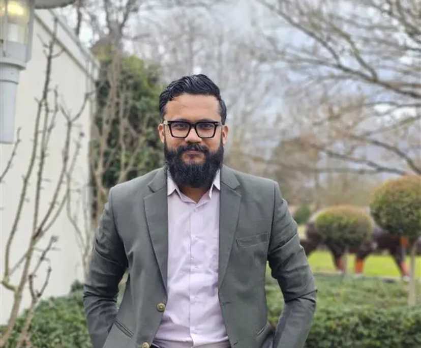 Ankit sharma (36), $300, 