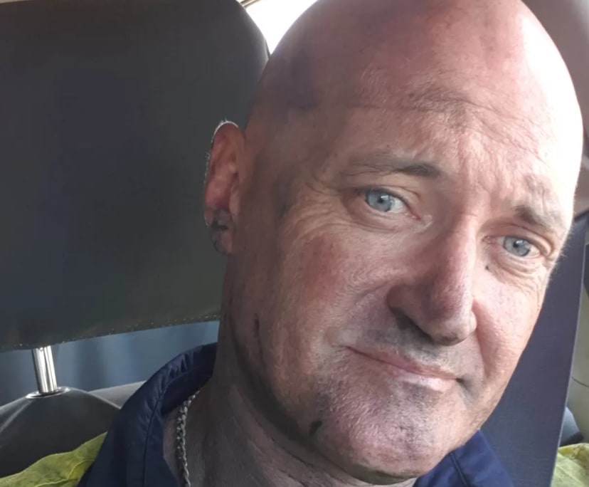 Simon Keogh (50), $250, Smoker, No pets, and No children