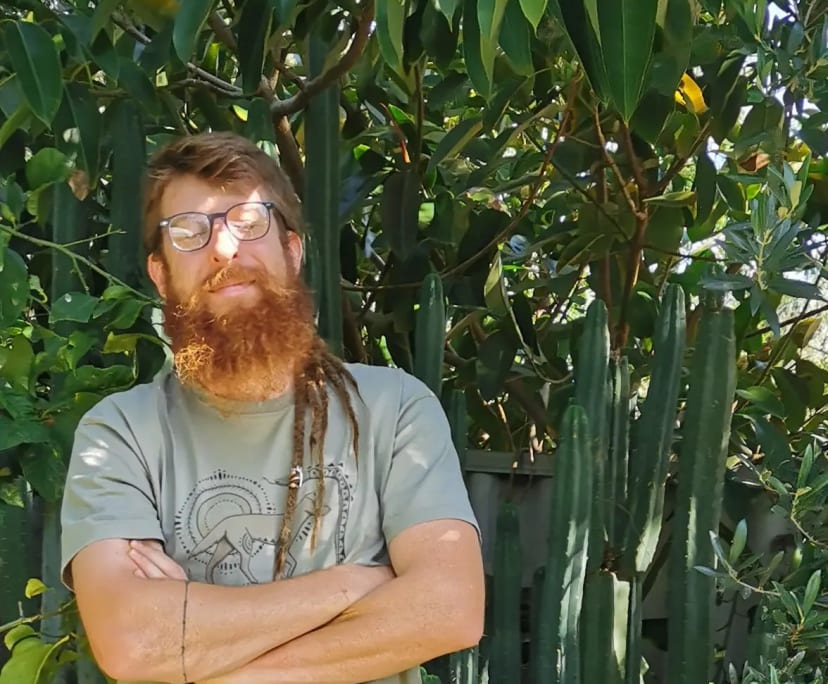 Philip (33), $380, Non-smoker, No pets, and No children